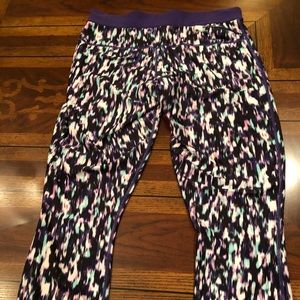 Nike leggings printed blue pink purple